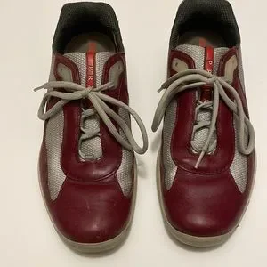 Prada gym shoes with travel bag Life in a suitcase ? . Top- @hm Tracks- @hm Cap  main image 3